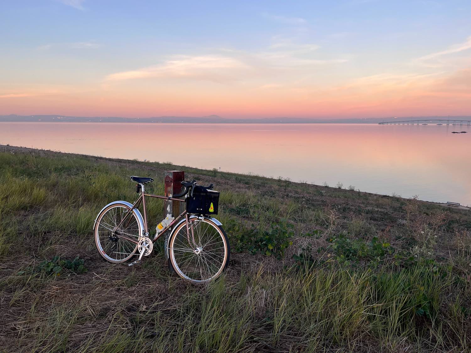 Bicycle in front of the San Francisco Bay